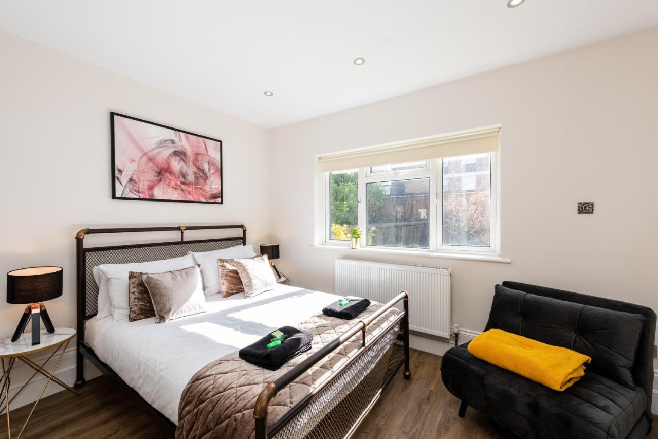3 Bedroom Garden Apartment Opposite The Beach Brighton Exteriör bild