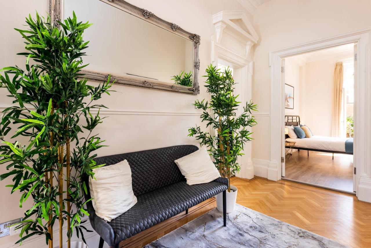 3 Bedroom Garden Apartment Opposite The Beach Brighton Exteriör bild