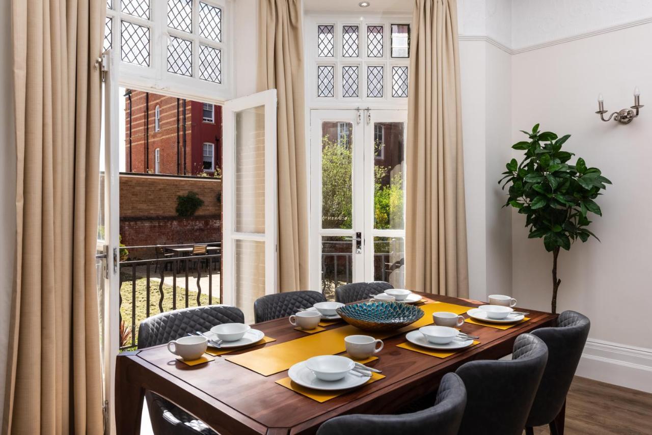 3 Bedroom Garden Apartment Opposite The Beach Brighton Exteriör bild