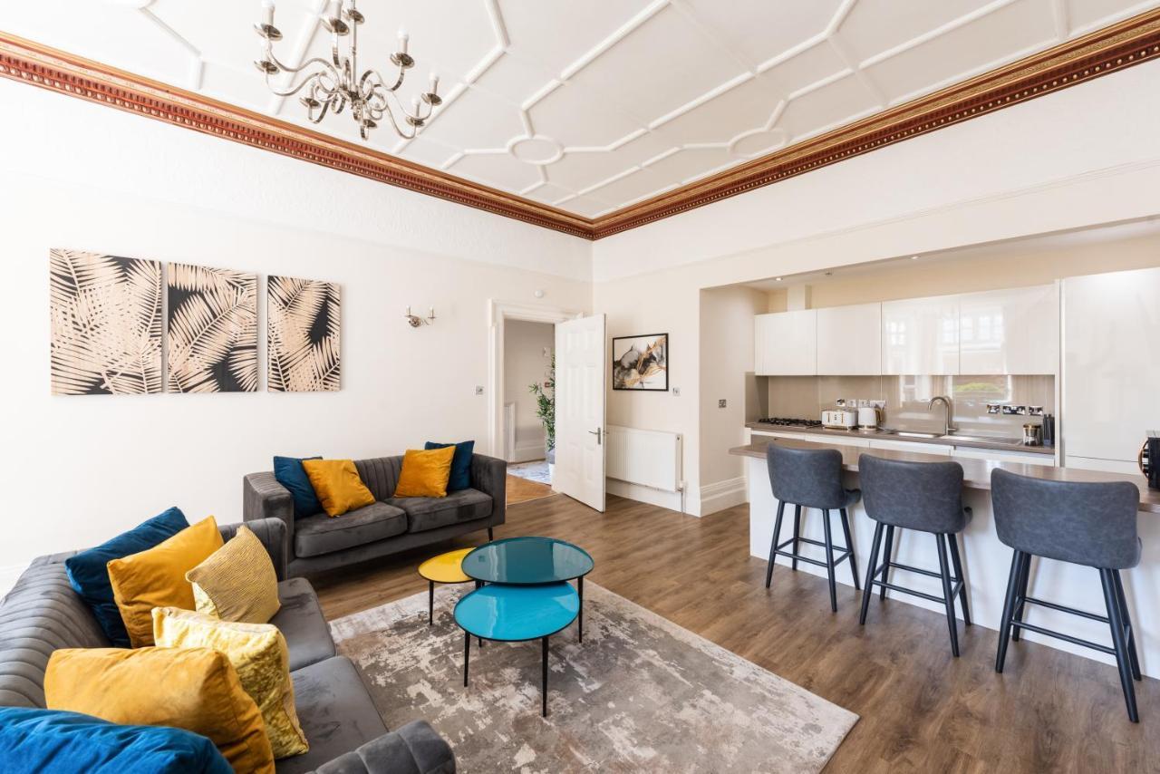 3 Bedroom Garden Apartment Opposite The Beach Brighton Exteriör bild